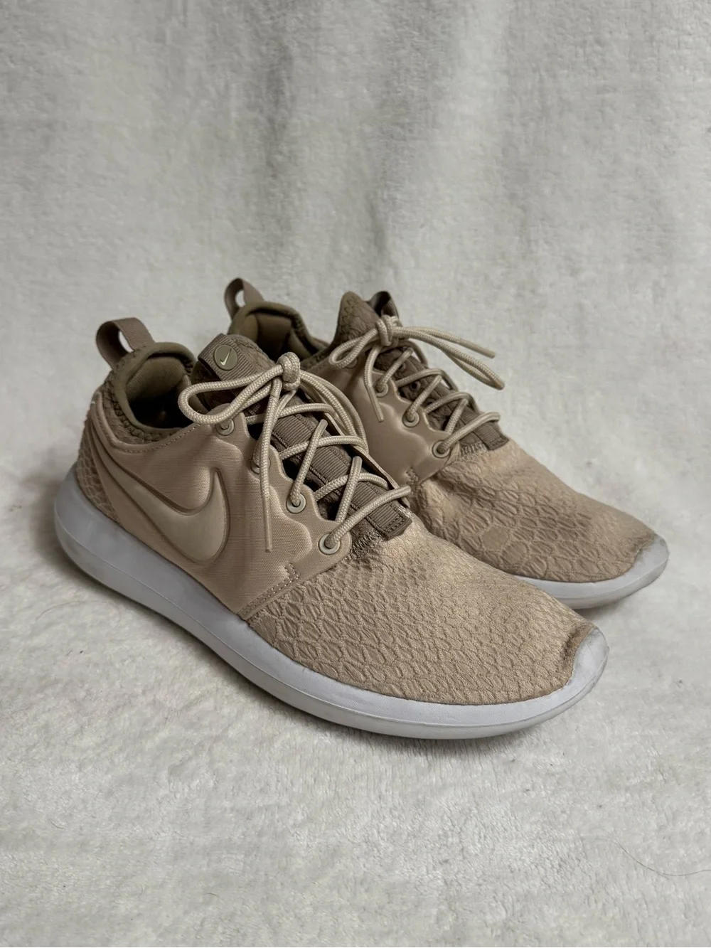 Nike Women’s Rosche Snakeskin - size 8